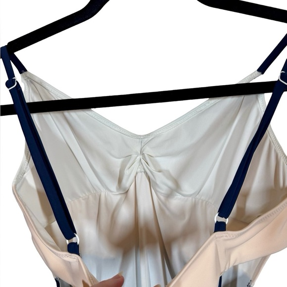 LIVELY Colorblock Ruched Low Back One-Piece Swimsuit Bathing Suit - Picture 10 of 14